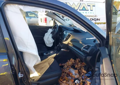 2024 Subaru Forester Premium из США, поврежденный, VIN JF2SKADC4RH481898